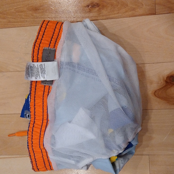 3/20$ 2T swim short with animals sailing in submarine fishes snorkeling - Picture 6 of 6